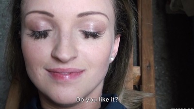 Goluptious follower groupie Melanie gets nailed